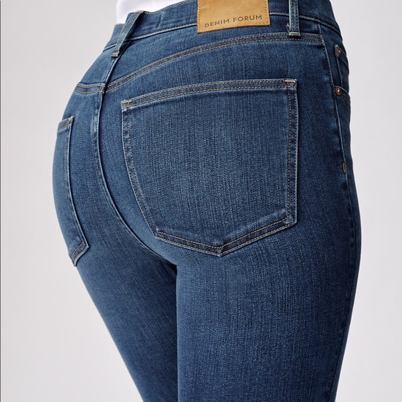 Aritzia Denim Forum Lola High Rise Skinny-Size 26 - Picture 3 of 12